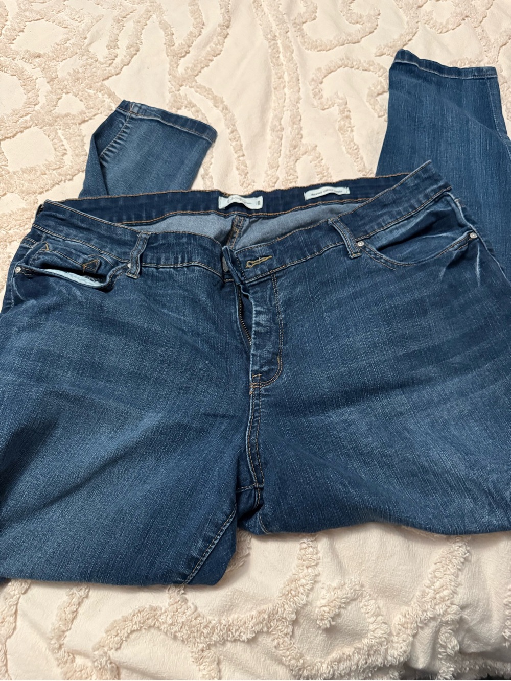 Jessica Simpson Classic Blue Skinny Jeans